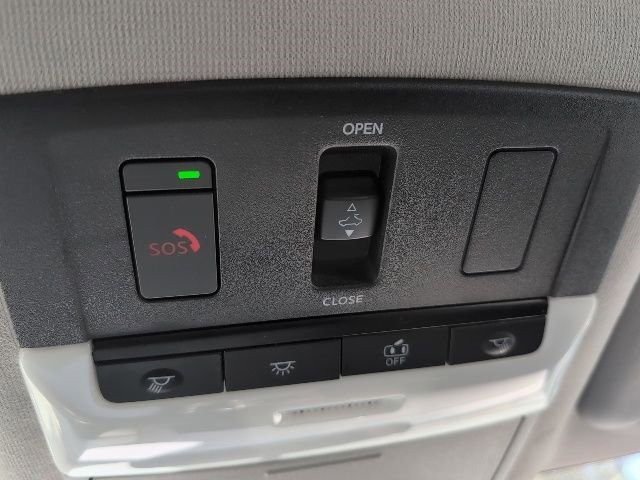 Used 2024 Nissan Sentra SR w/ SR Premium Package image 31