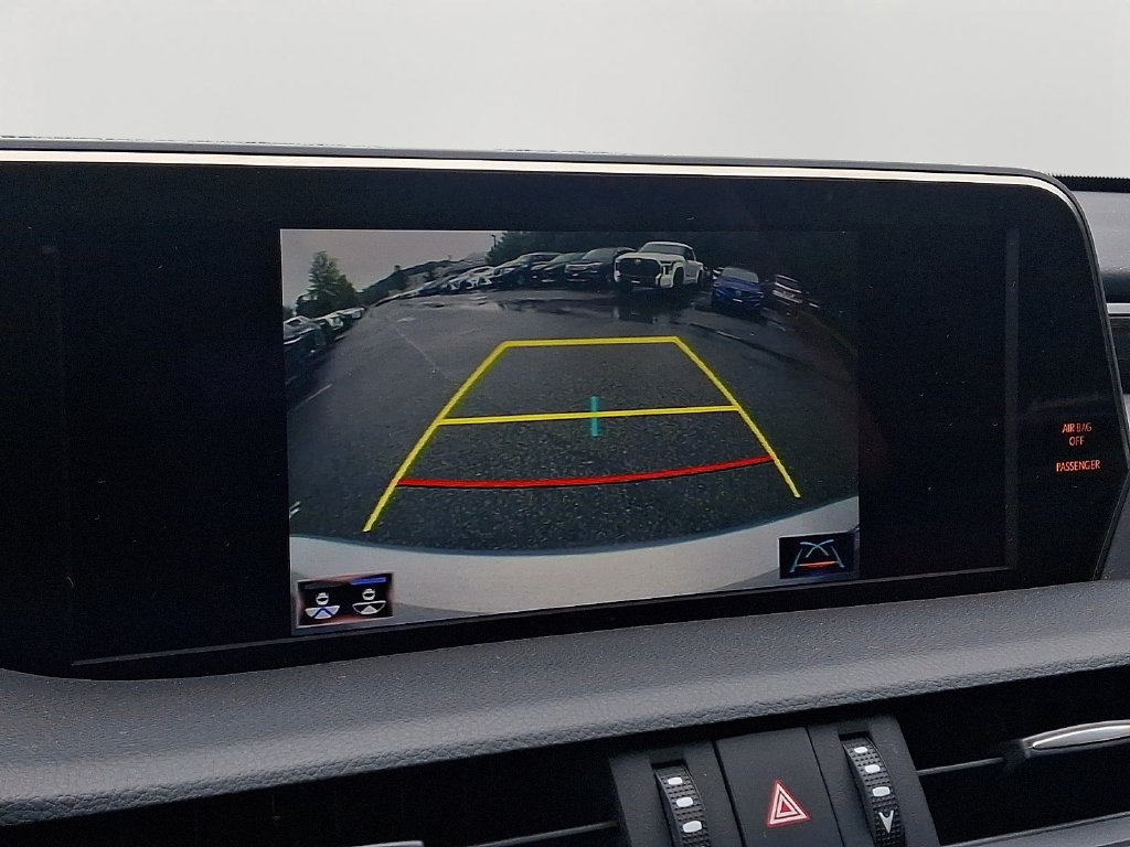 Used 2021 Lexus ES 300h w/ Accessory Package FWD image 20