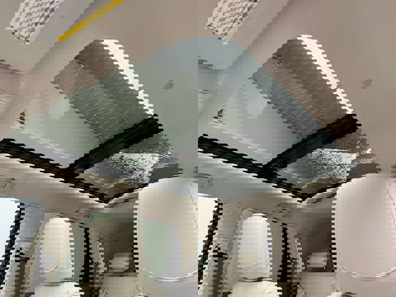 Used 2018 Cadillac XT5 Luxury w/ Driver Awareness Package image 6