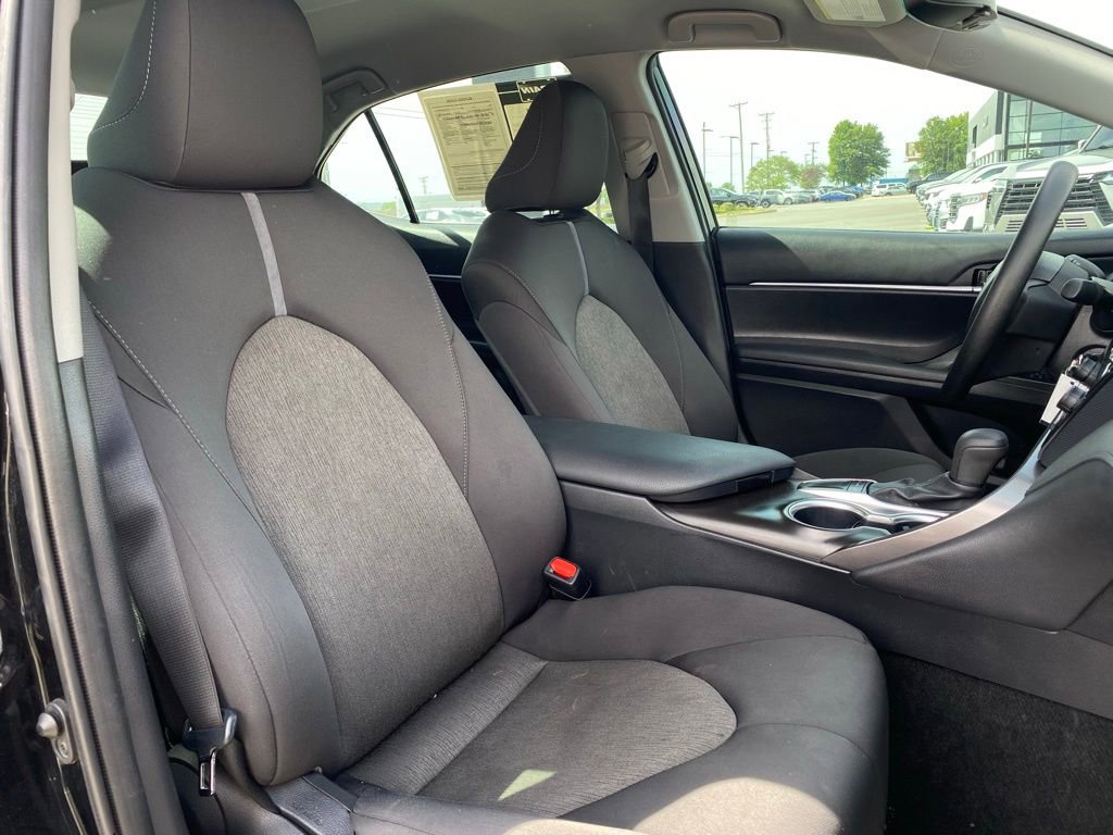 Used 2023 Toyota Camry LE FWD image 30