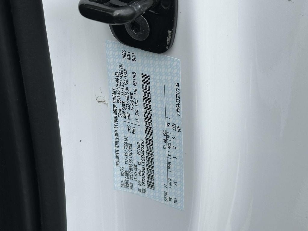 New 2025 Ford F550 2WD Regular Cab Super Duty image 18