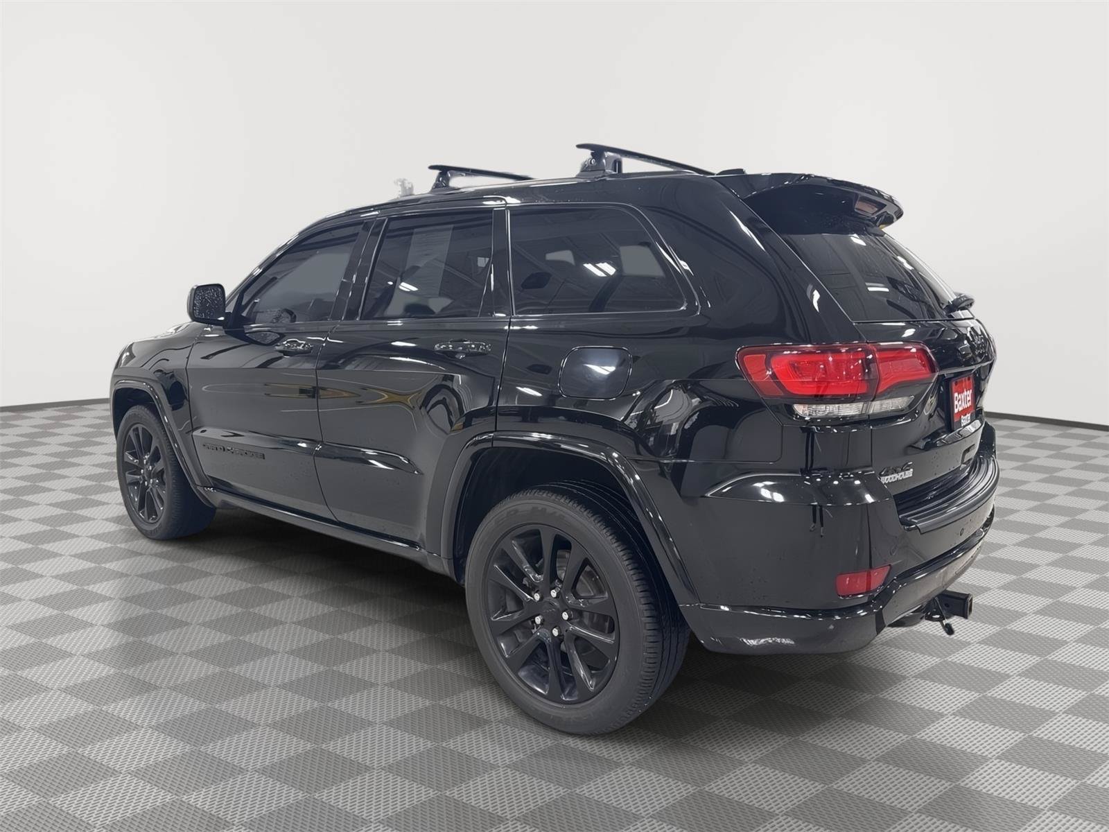 Used 2019 Jeep Grand Cherokee Altitude AWD/4WD image 6