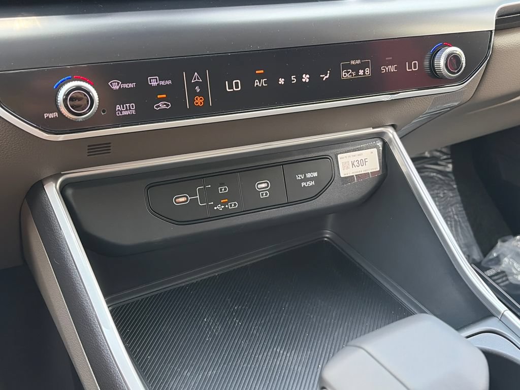 New 2026 Kia Carnival FWD image 20