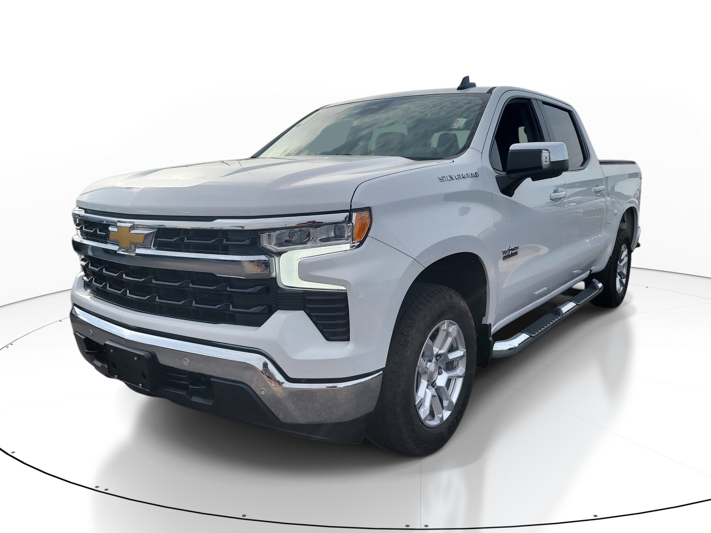 Used 2024 Chevrolet Silverado 1500 LT w/ Safety Package RWD image 3