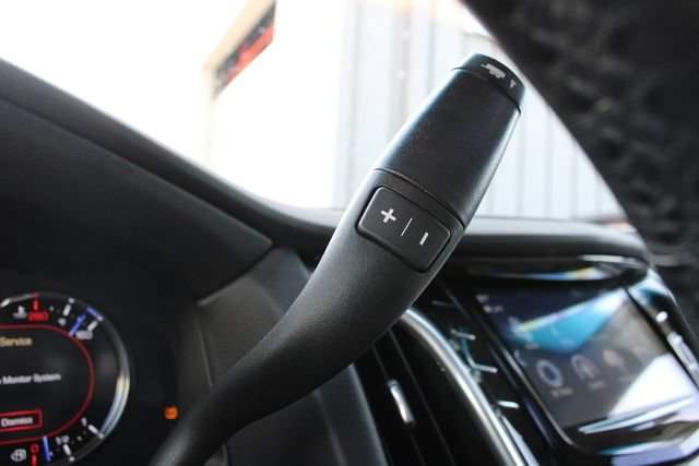 Used 2020 Cadillac Escalade ESV Luxury RWD image 17