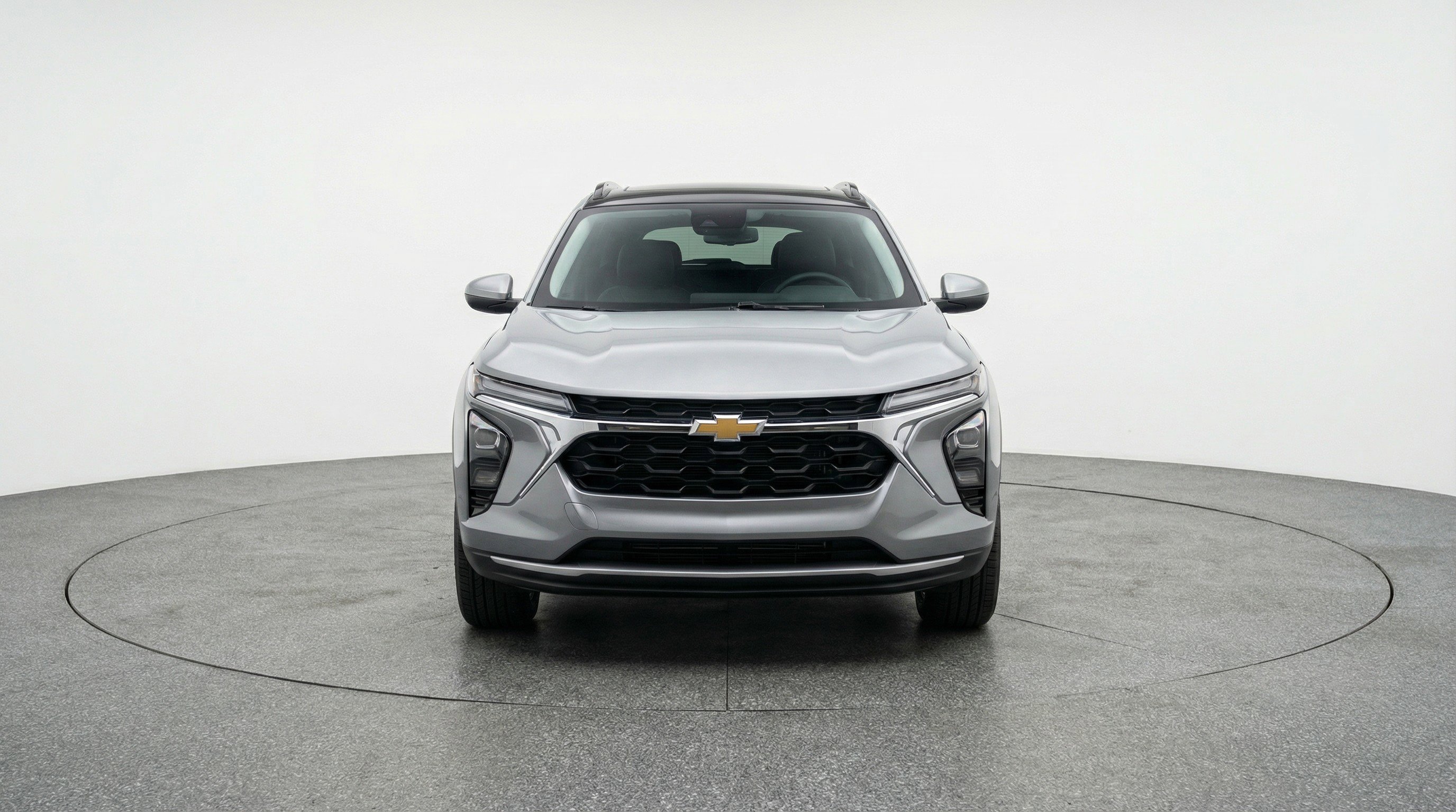 Used 2025 Chevrolet Trax LT image 2