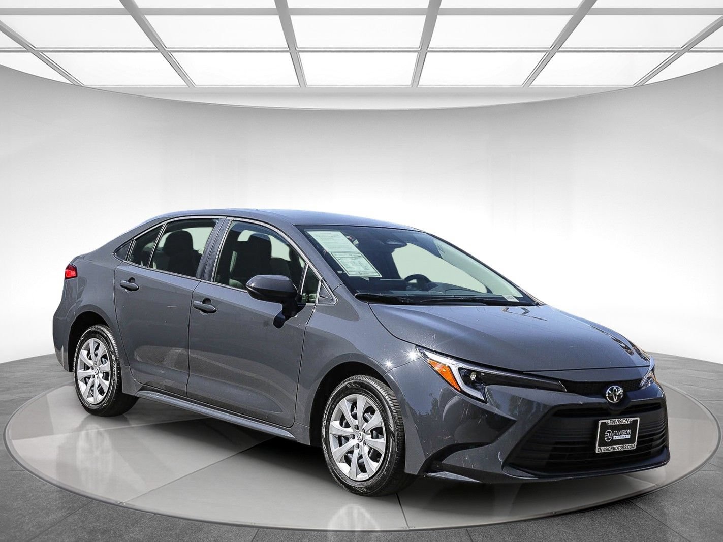 Used 2026 Toyota Corolla LE FWD image 5