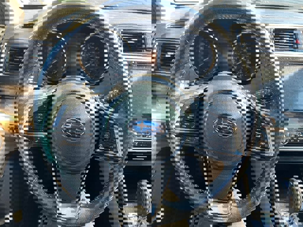 Used 2018 Subaru Outback 2.5i Premium image 11