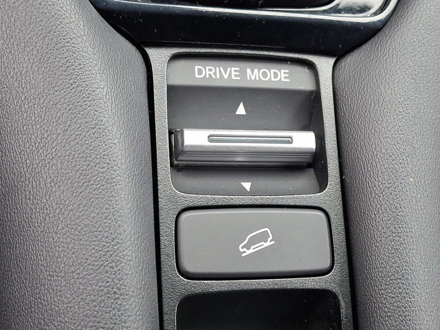 Used 2023 Honda HR-V LX image 24