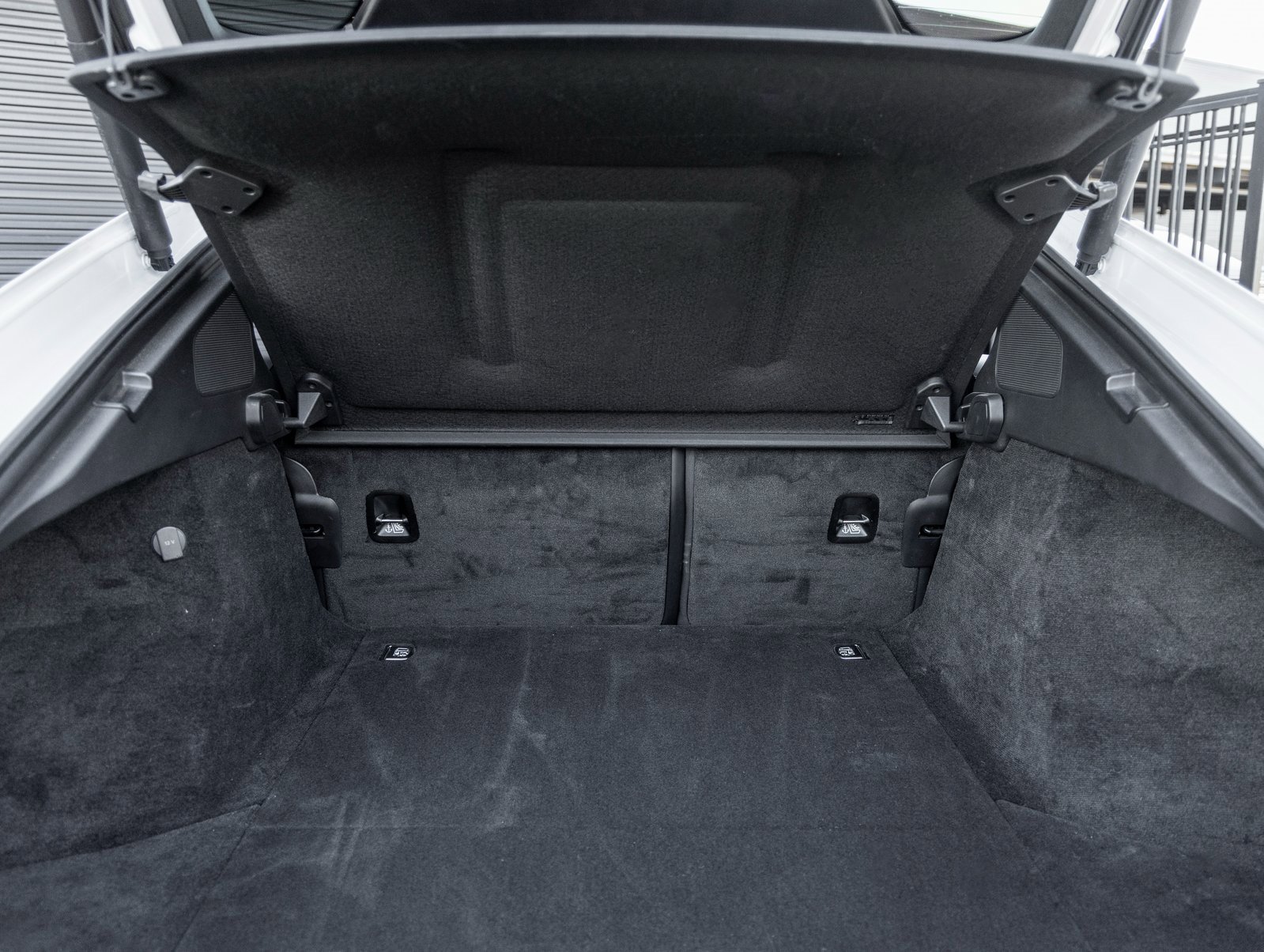 Used 2020 Porsche Panamera GTS image 36