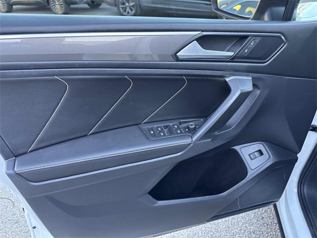 Certified 2022 Volkswagen Tiguan SE R-Line image 12