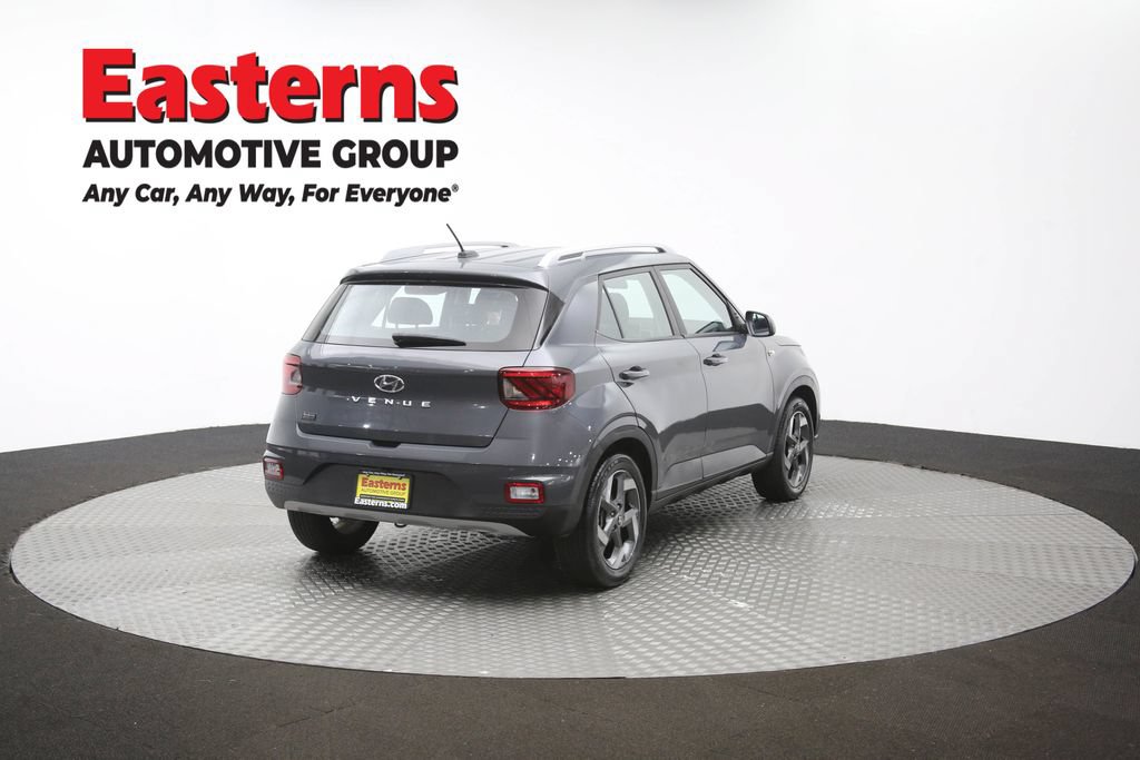 Used 2025 Hyundai Venue SEL FWD image 39