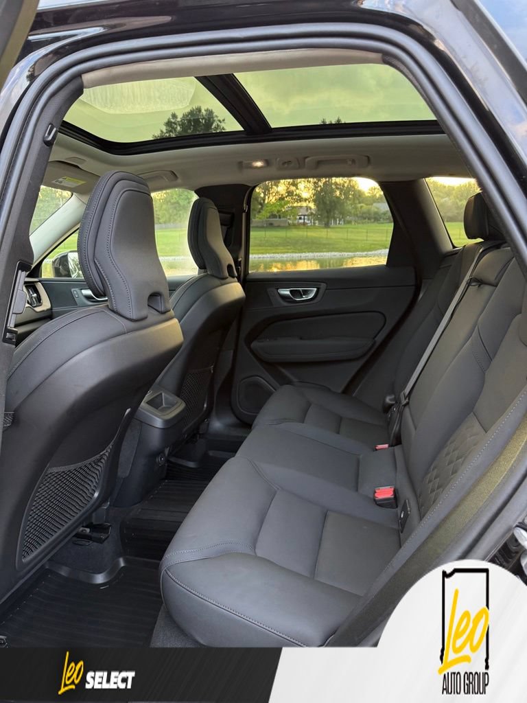 Used 2026 Volvo XC60 B5 Core AWD/4WD image 7