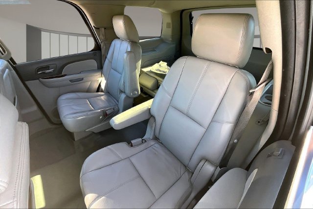 Used 2014 GMC Yukon SLT w/ Regional Value Package RWD image 19