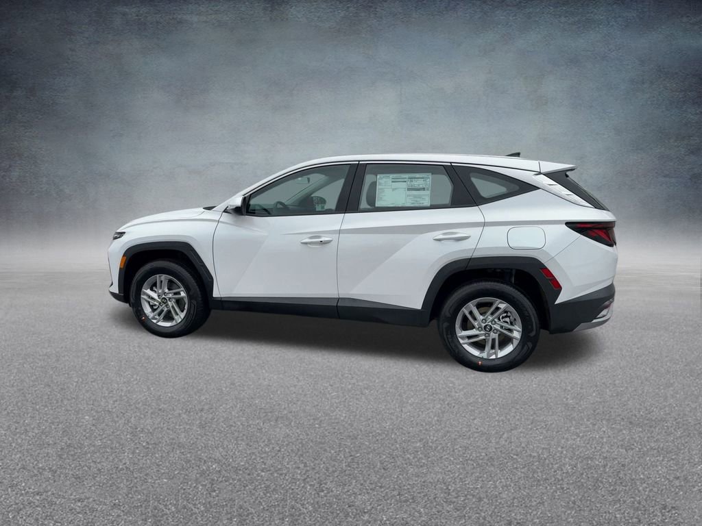 Used 2025 Hyundai Tucson SE image 14