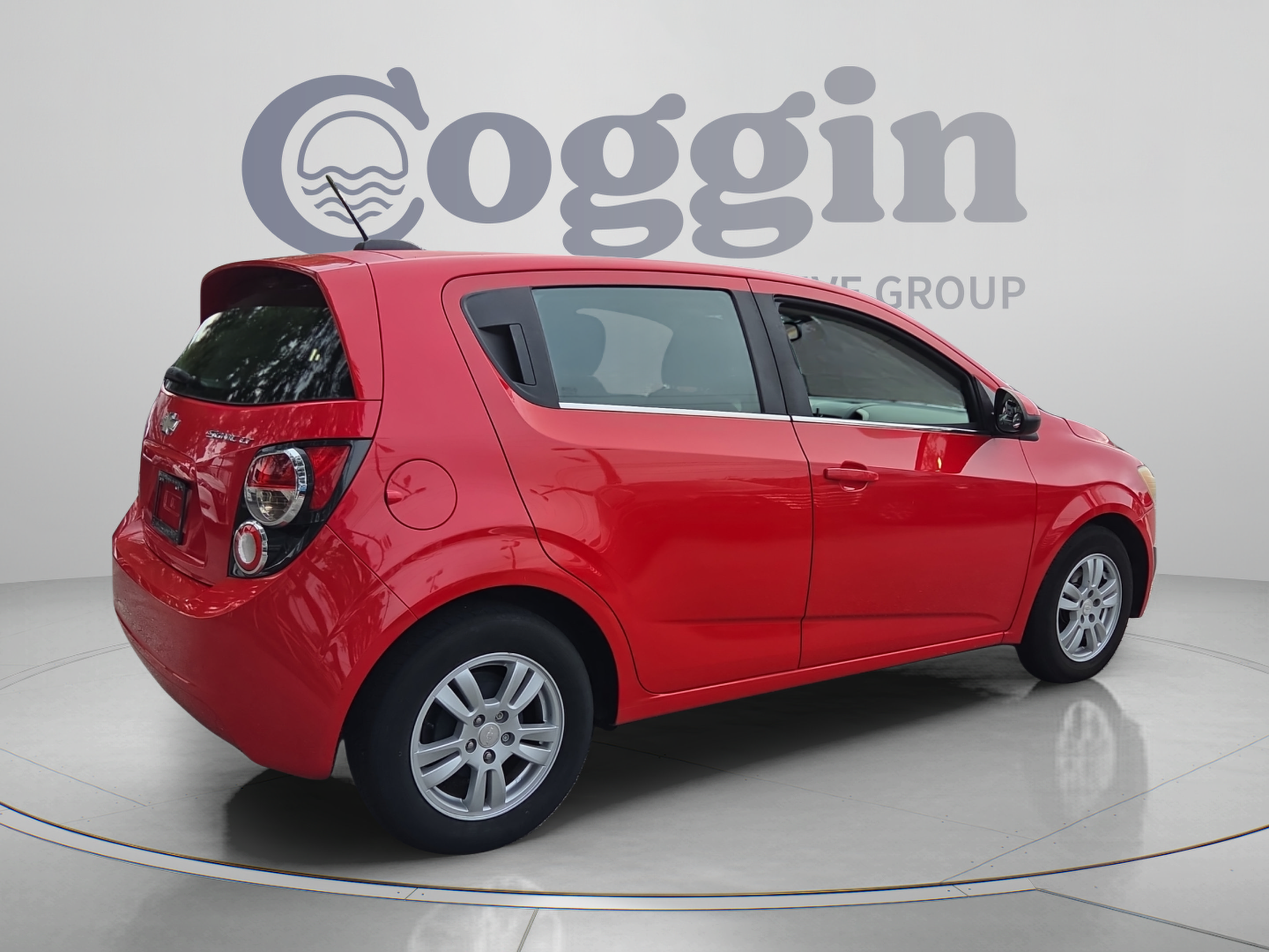 Used 2016 Chevrolet Sonic LT FWD image 5