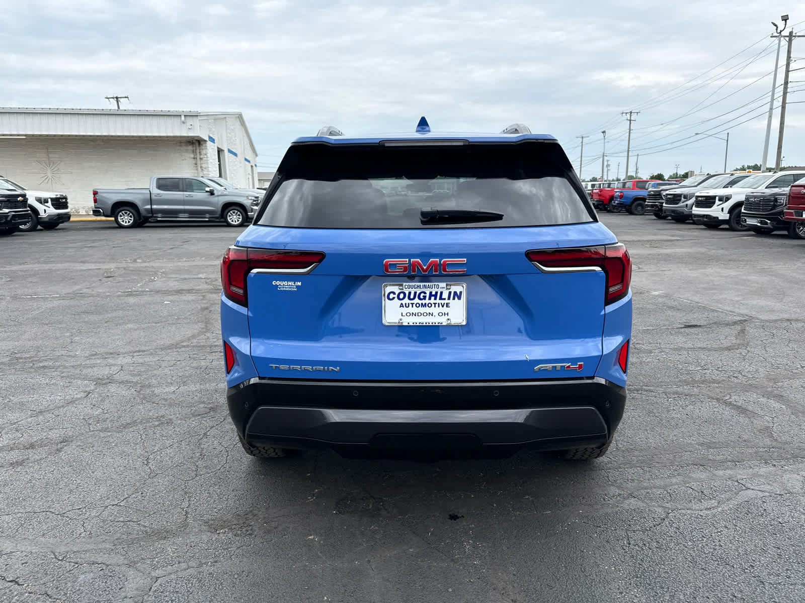 New 2027 GMC Terrain AT4 w/ Convenience Package III AWD/4WD image 4