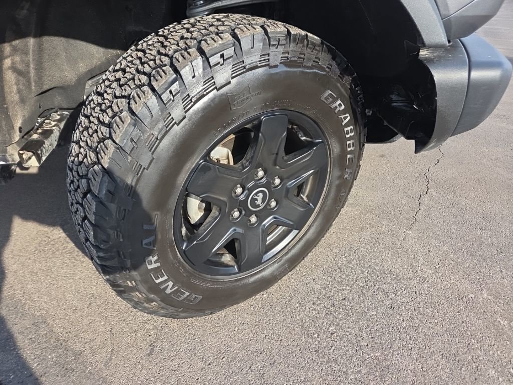 Used 2023 Ford Bronco Black Diamond image 8