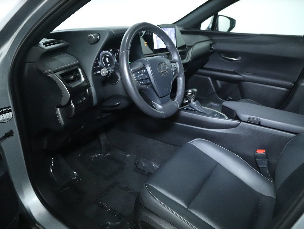 Used 2024 Lexus UX 250h AWD image 17