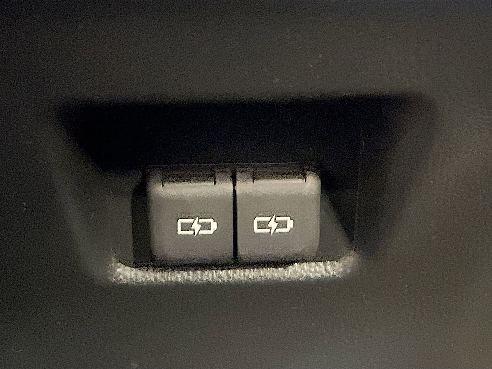 Used 2024 Toyota RAV4 XSE w/ Weather Package image 27
