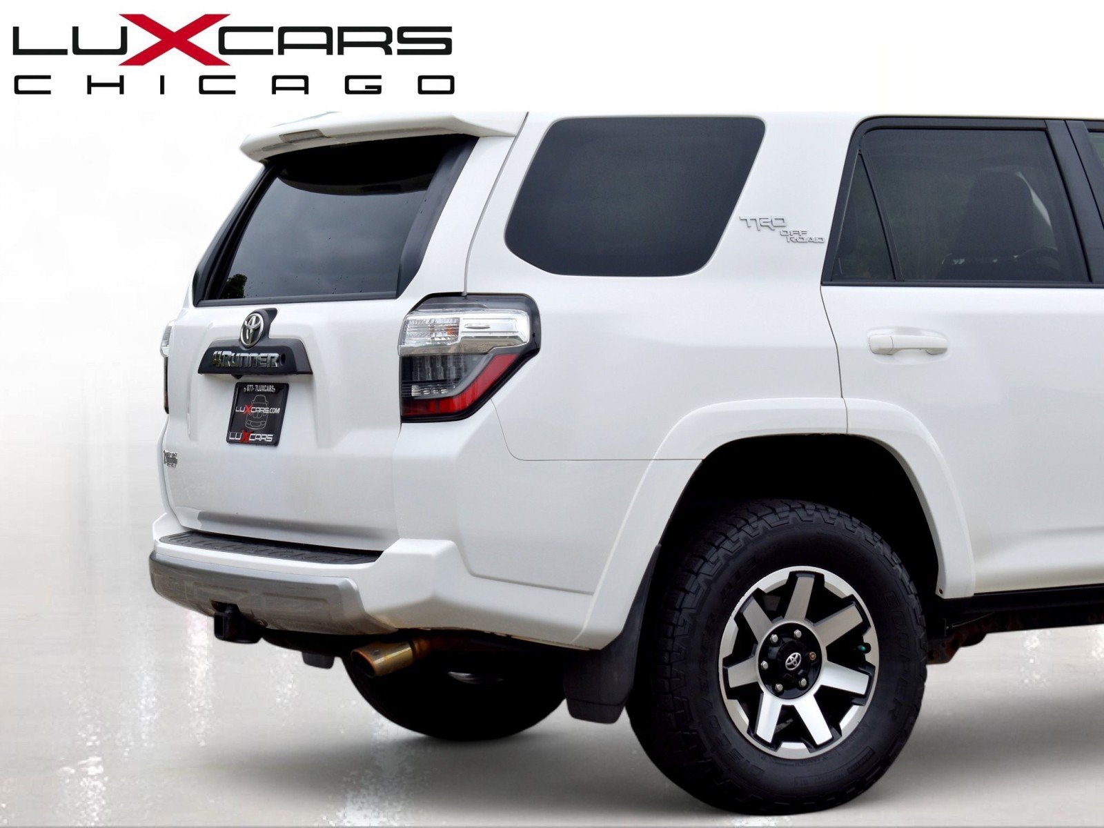 Used 2018 Toyota 4Runner TRD Off-Road Premium w/ Convenience Package AWD/4WD image 12