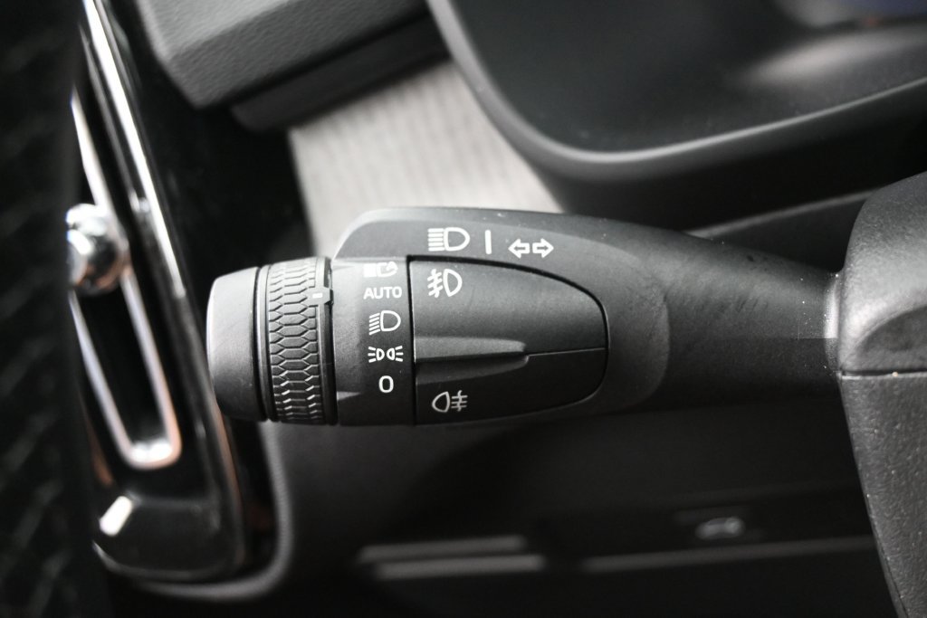 Used 2026 Volvo XC40 B5 Plus AWD/4WD image 26