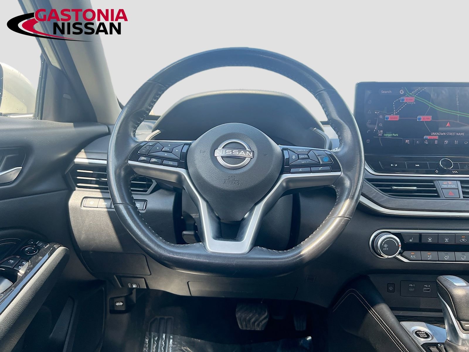 Used 2023 Nissan Altima 2.5 SV w/ SV Premium Package image 31