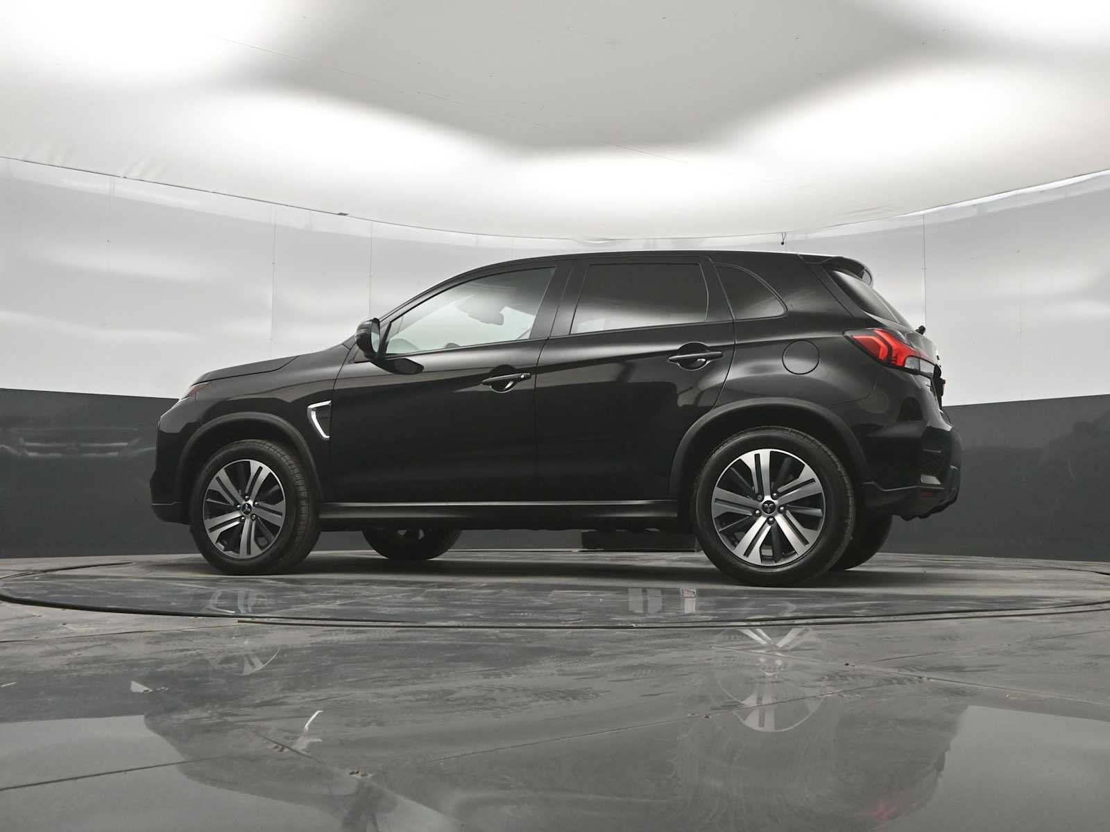 Used 2022 Mitsubishi Outlander Sport SE FWD image 37