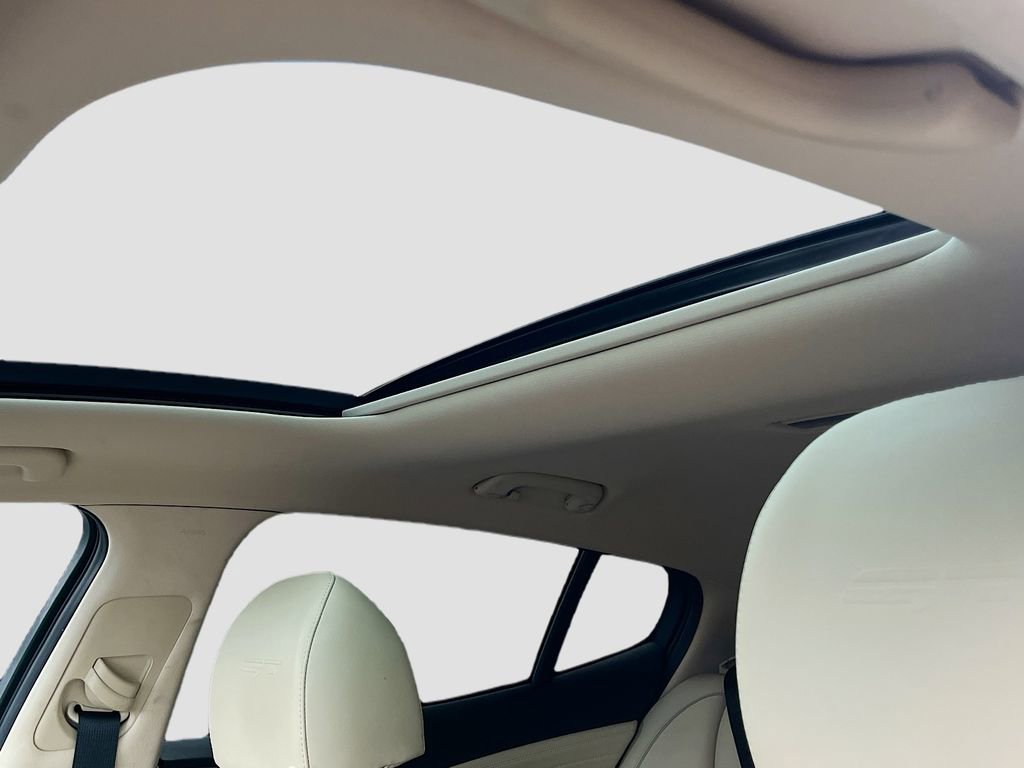 Used 2023 Kia Stinger GT2 AWD/4WD image 23