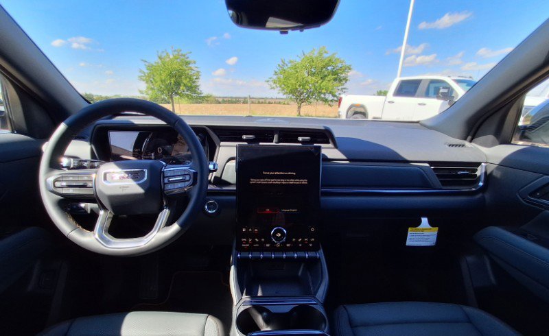 New 2026 GMC Terrain AT4 w/ Convenience Package III AWD/4WD image 17