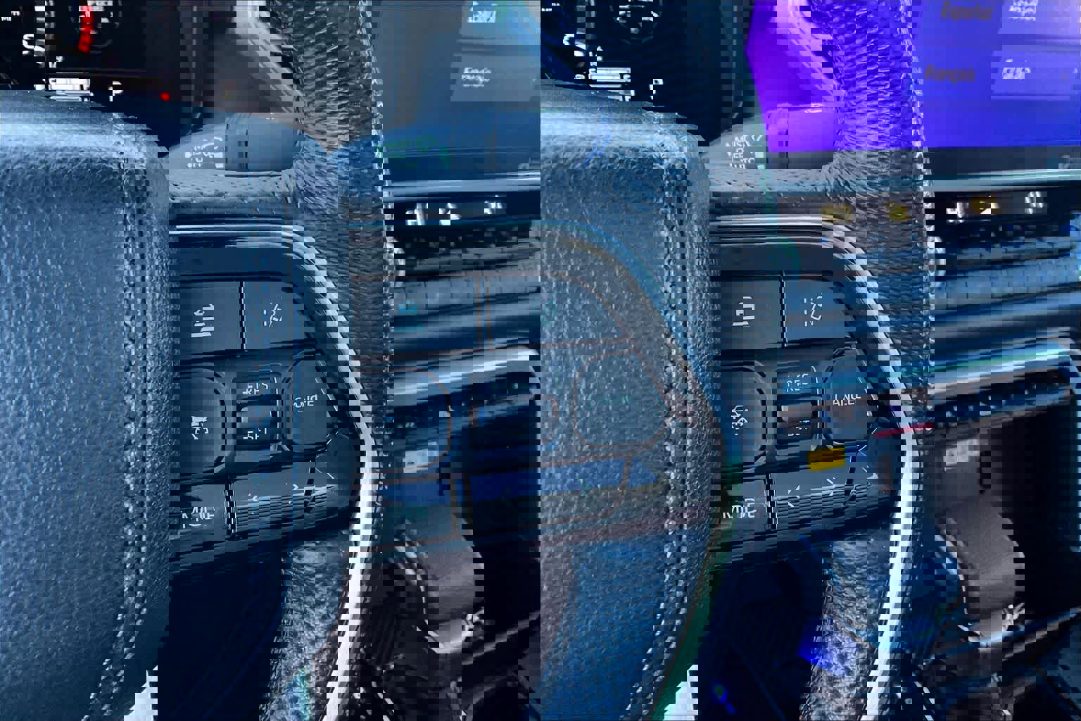 Used 2024 Toyota Tundra Platinum image 23