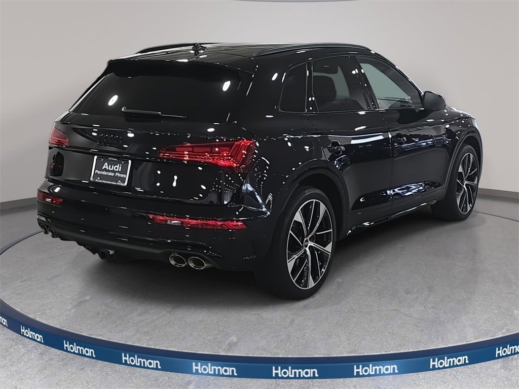 Used 2024 Audi SQ5 Prestige w/ Prestige Package image 6