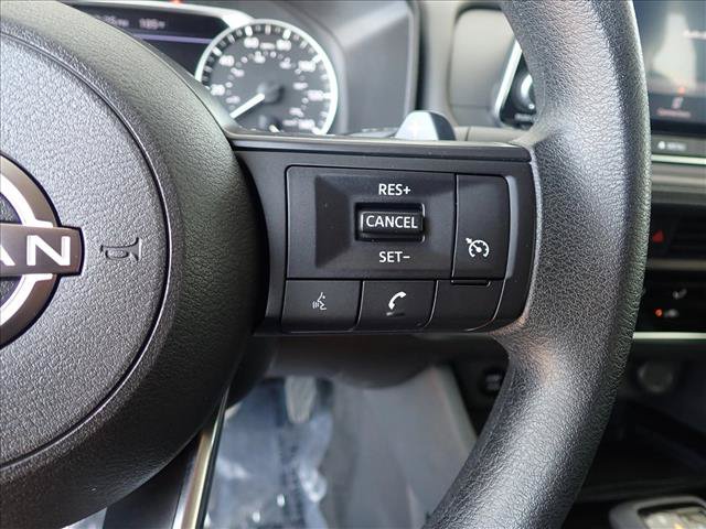 Used 2024 Nissan Rogue S AWD/4WD image 14