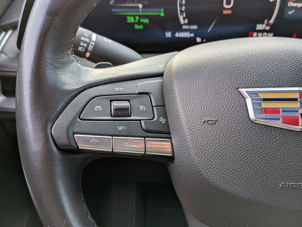 Used 2024 Cadillac XT4 Premium Luxury image 19