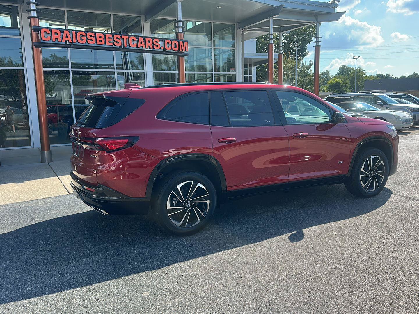 Used 2026 Buick Enclave Sport Touring w/ Power Package FWD image 3