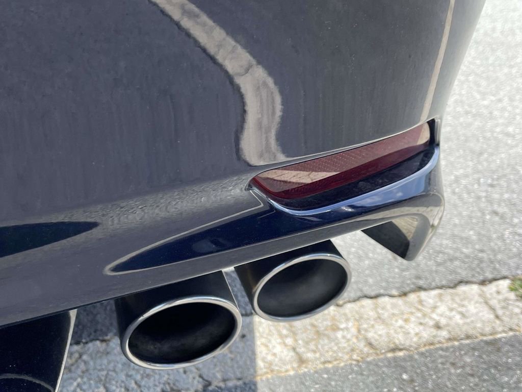 Used 2022 Toyota Camry SE w/ Convenience Package FWD image 17