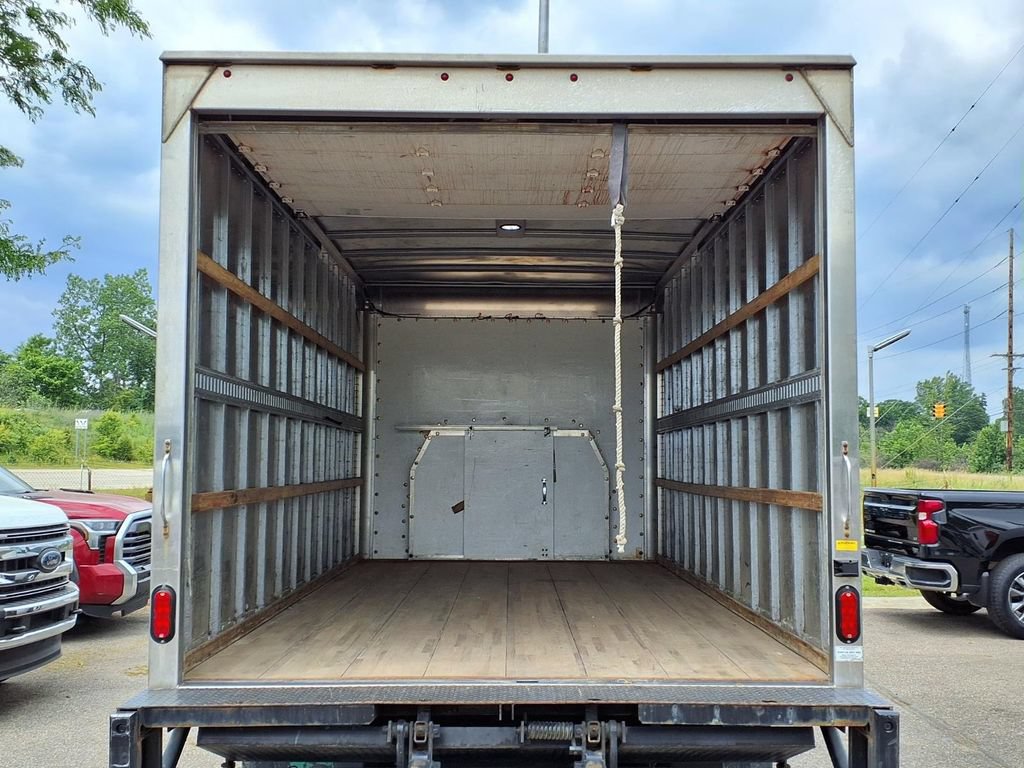 Used 2022 Ford E-350 and Econoline 350 Super Duty w/ Power Windows & Locks Group RWD image 9