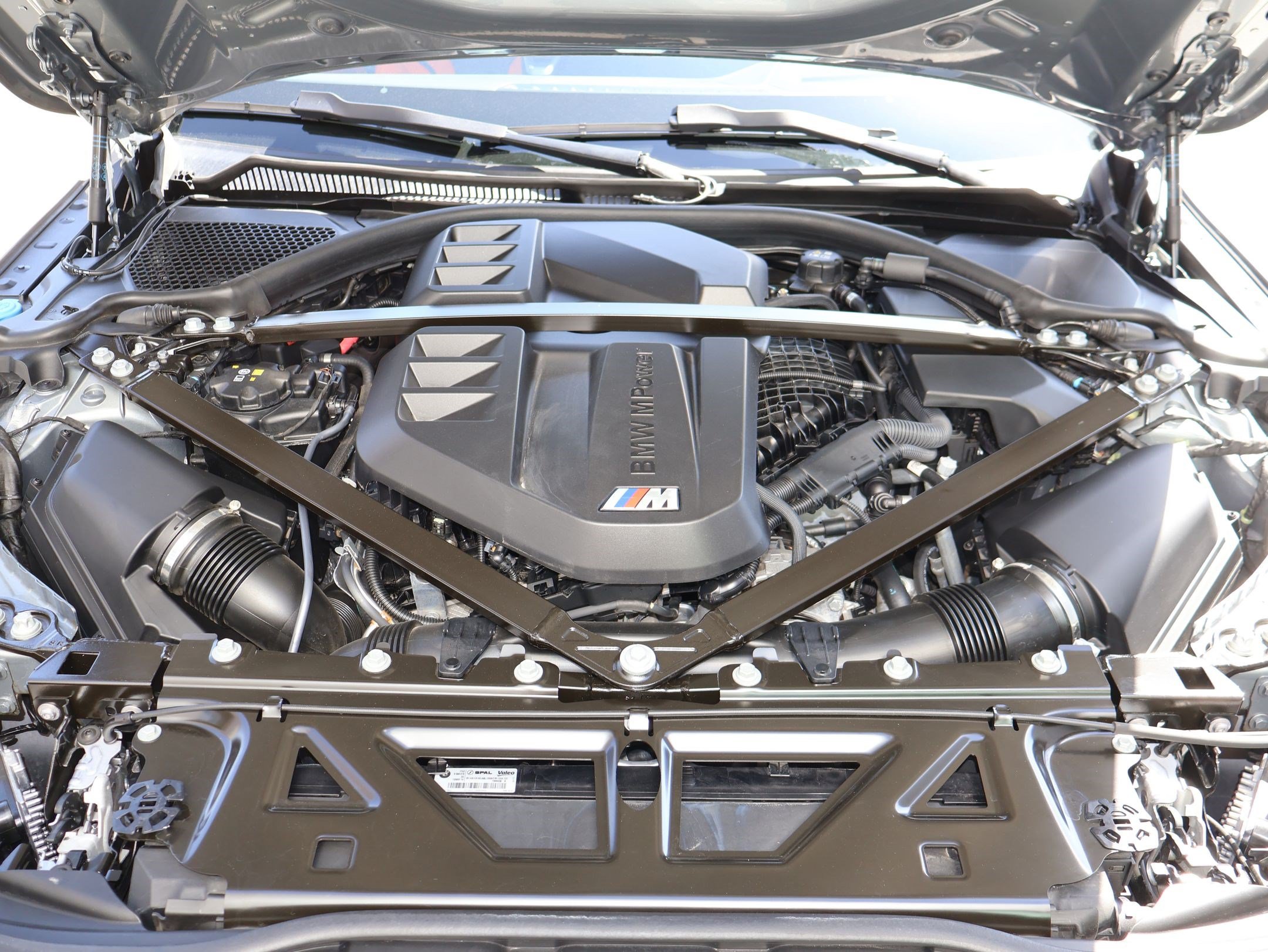 Used 2024 BMW M4 xDrive Competition w/ M Carbon Exterior Package AWD/4WD image 28