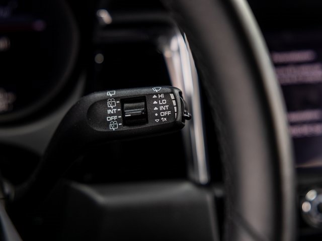 Certified 2025 Porsche Macan image 45