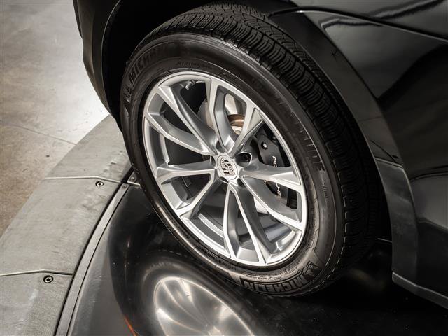 Certified 2026 Porsche Macan AWD/4WD image 15