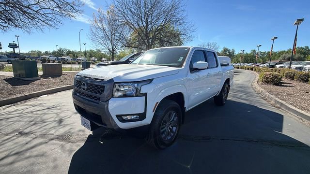 Used 2025 Nissan Frontier SV w/ SV Convenience Package image 1