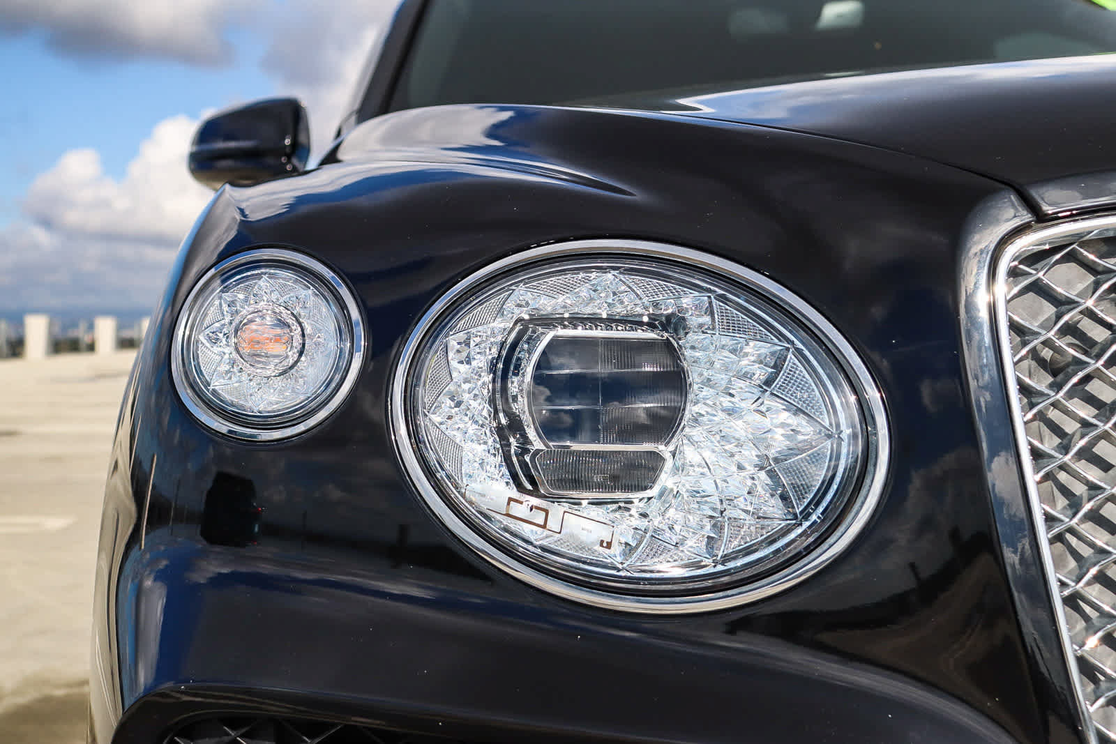 Used 2021 Bentley Bentayga AWD/4WD image 9