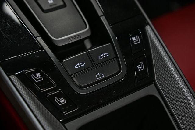 Used 2023 Porsche 911 Carrera image 54