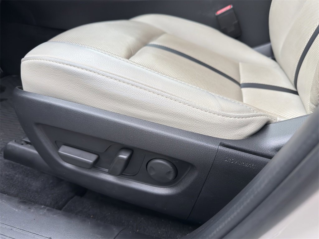 Used 2024 MAZDA CX-90 3.3 Turbo w/ Premium Package image 17