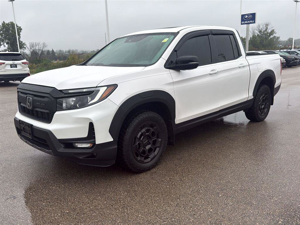 Used 2025 Honda Ridgeline TrailSport+ image 4