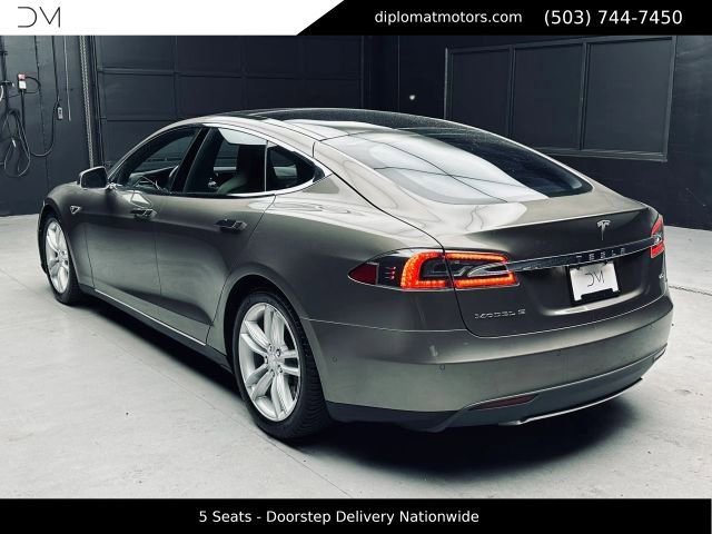 Used 2015 Tesla Model S 70D AWD/4WD image 4