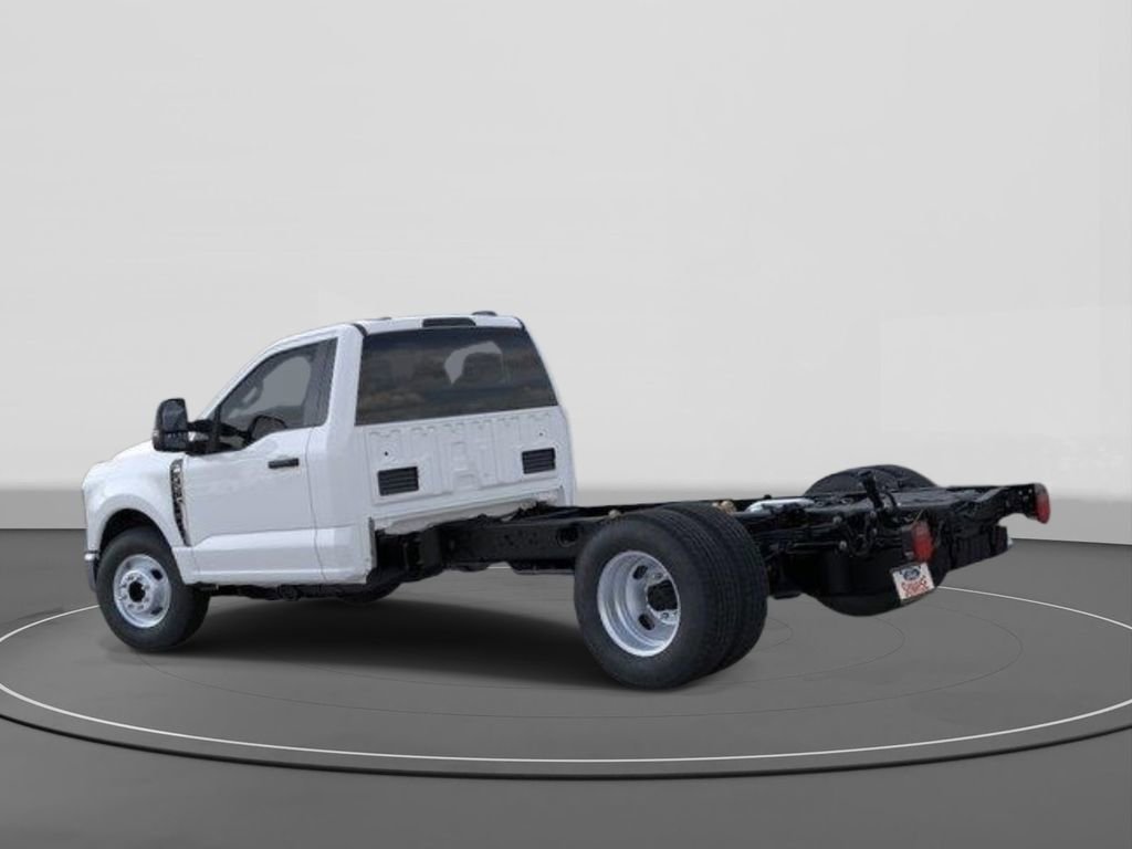 New 2026 Ford F350 XL w/ XL Chrome Package RWD image 4