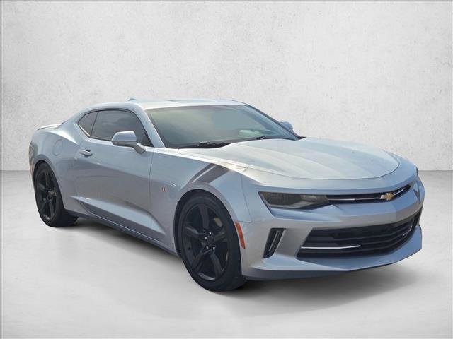 Used 2017 Chevrolet Camaro LT RWD image 3