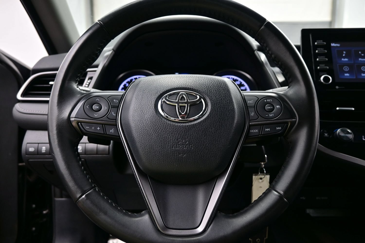 Used 2024 Toyota Camry SE FWD image 22