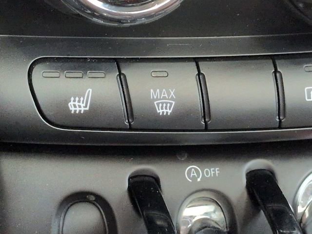 Used 2019 MINI Cooper S w/ Signature Upholstery Package image 21